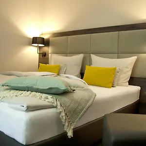 تحقق من التوفر